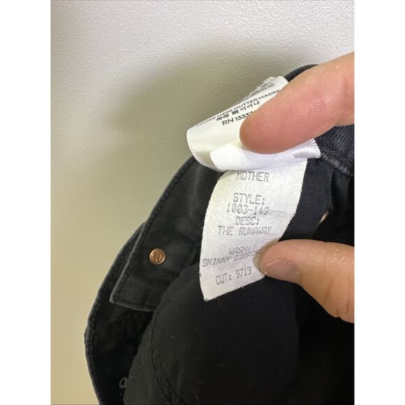 MOTHER Denim The Runaway Flare Jeans 27 Skinny Dipping Black Wash - Picture 7 of 9